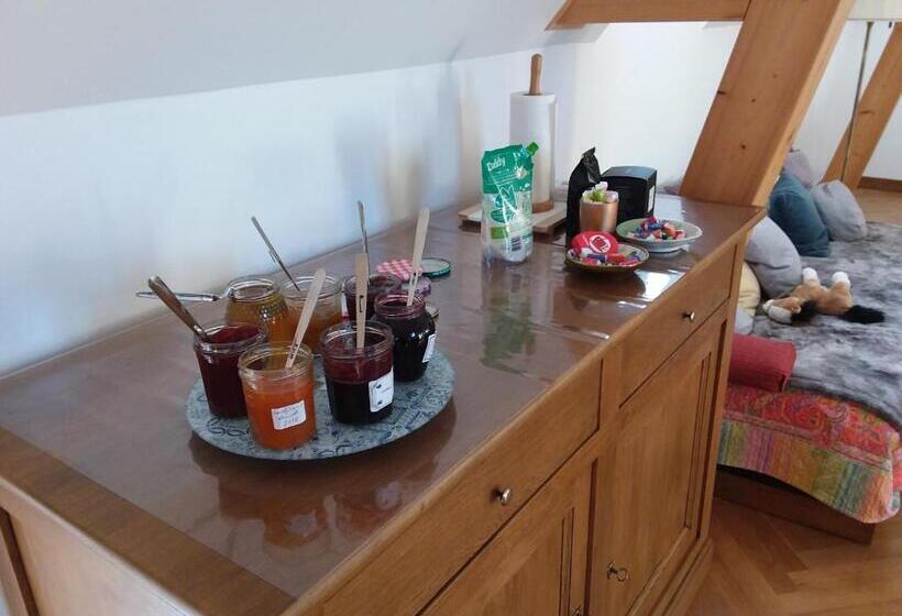Номер Стандарт, La Charmeraie