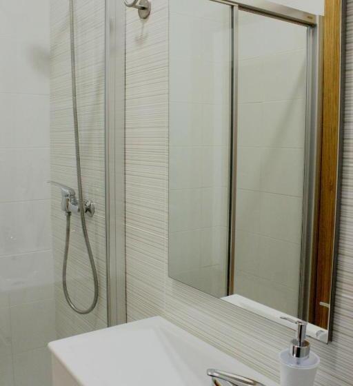 اتاق استاندارد, Aveiro White House