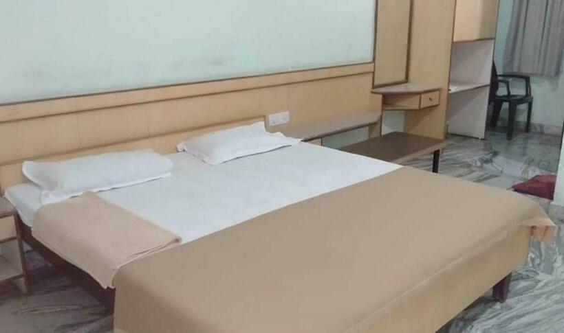 Номер Стандарт, Iroomz Hoysala Residency