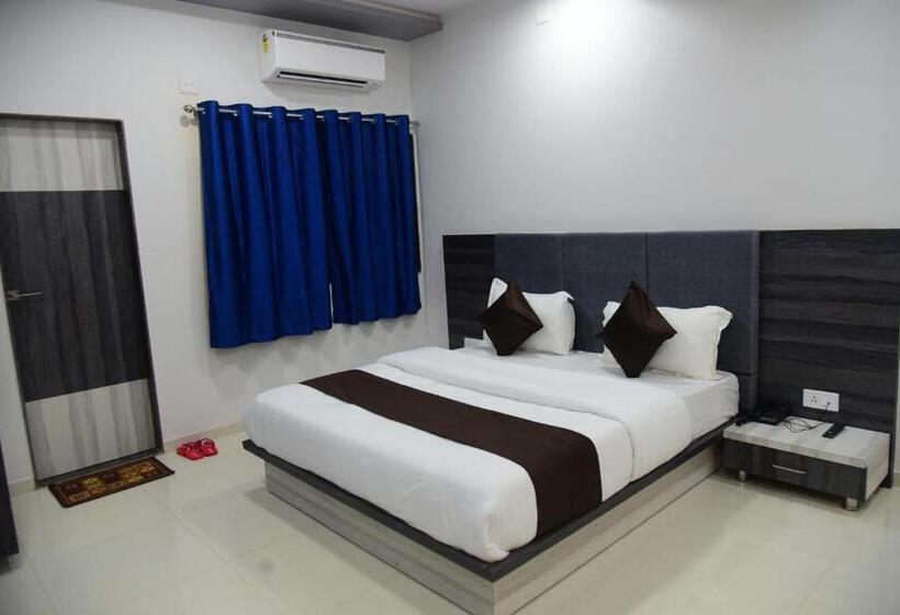 스탠다드 룸 킹사이즈 침대, Savera Palace