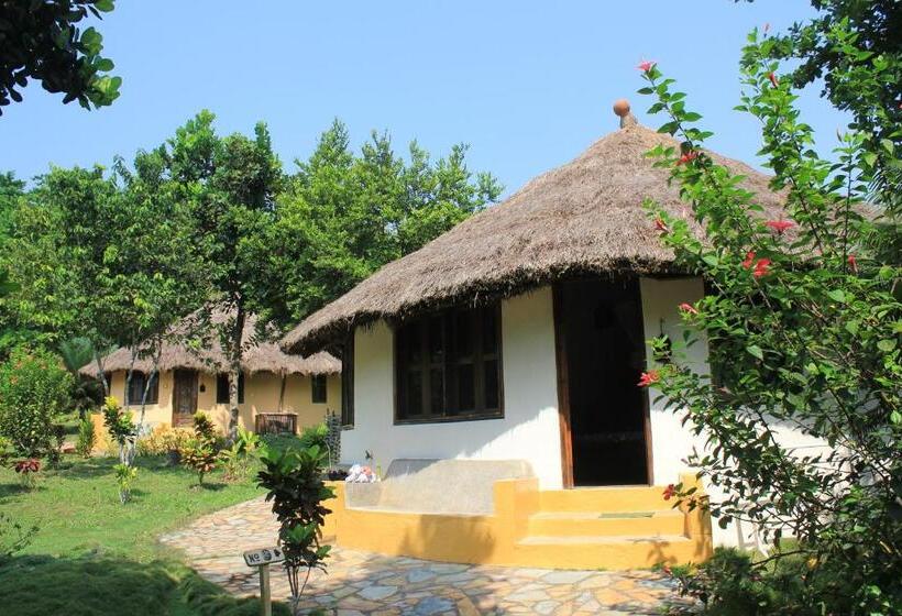 带大床的标准间, Ankobra Beach Resort