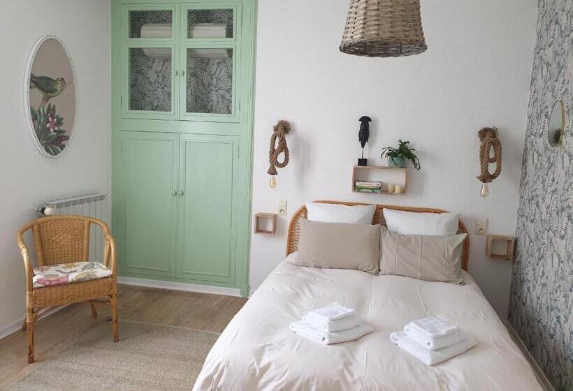 Номер Комфорт, Chambres D Hôtes Et Gîtes  L Abri Sous Roche