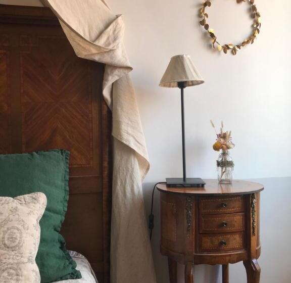 Номер Стандарт с Балконом, Le Logis Blanc Bed&breakfast