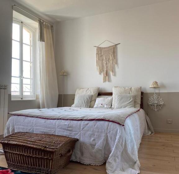 Номер Стандарт Вид на Сад, Le Logis Blanc Bed&breakfast