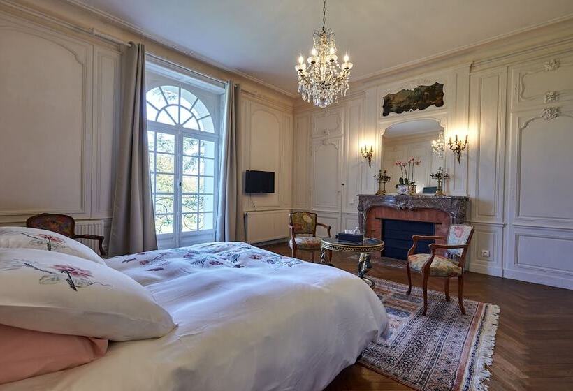 Люкс Комфорт, Chateau Des Monts