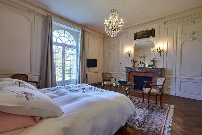 Люкс Комфорт, Chateau Des Monts