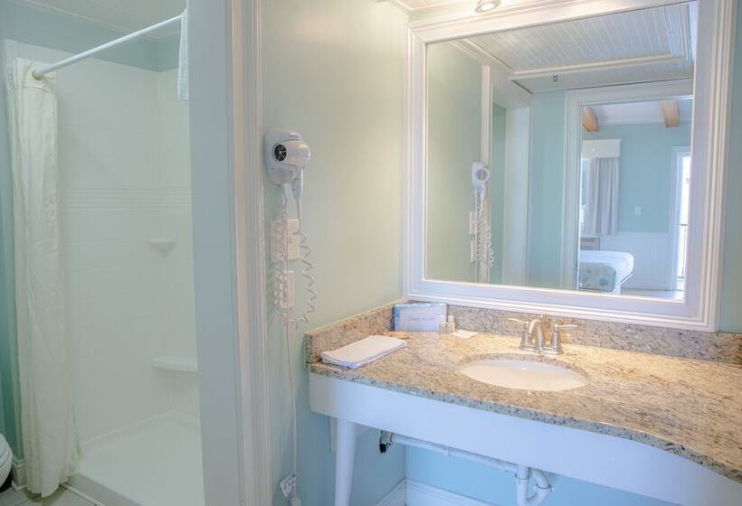 Standaardkamer met Kingsize Bed, Sea And Breeze Hotel And Condo