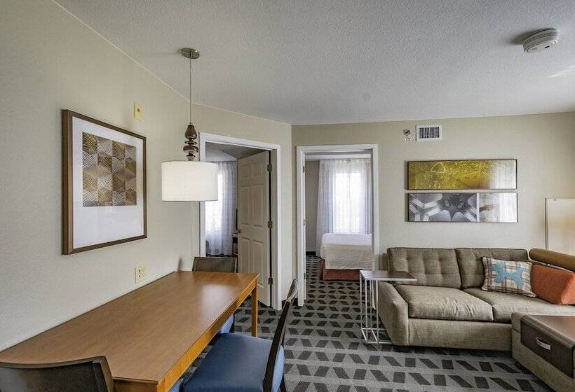 Люкс 2 Спальни, Towneplace Suites Cleveland Streetsboro