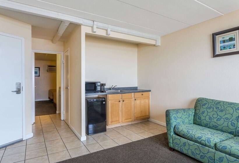 Апартаменты 1 Спальня Вид на Море, Travelodge By Wyndham Suites Virginia Beach Oceanfront