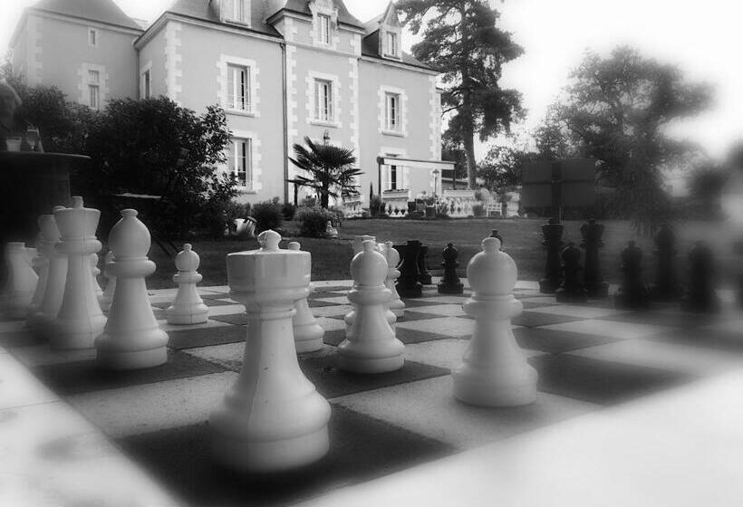 Студия Стандарт, Le Petit Château Des Cedres