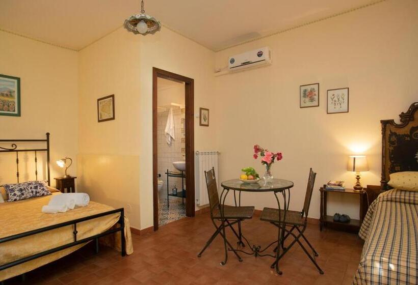 Номер Стандарт Трехместный, Agriturismo San Leonardello