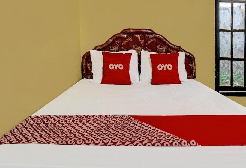 Номер Deluxe, Spot On 91798 Hotel Grand Mutiara