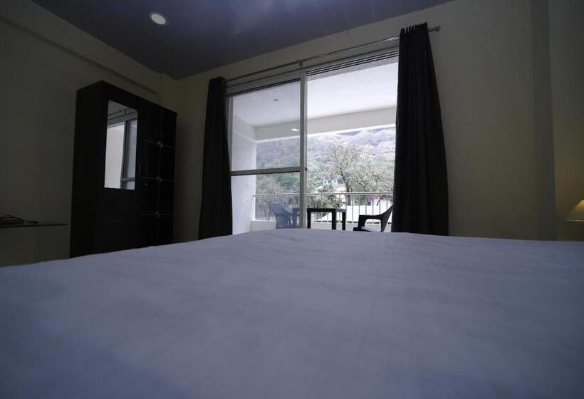 Номер Executive, Indradhanush Hill Resort