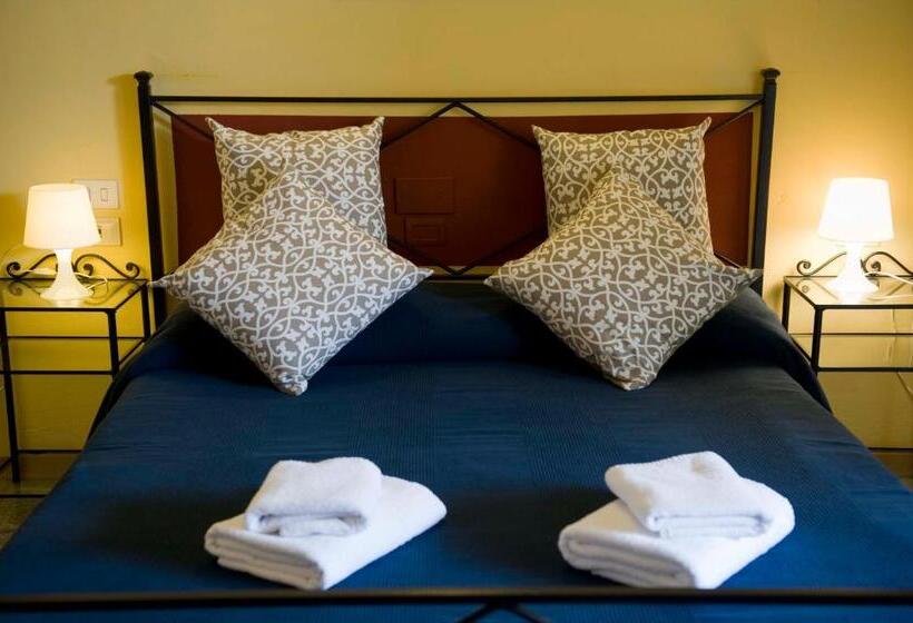 اتاق خانوادگی, Argentiere Room Apartments