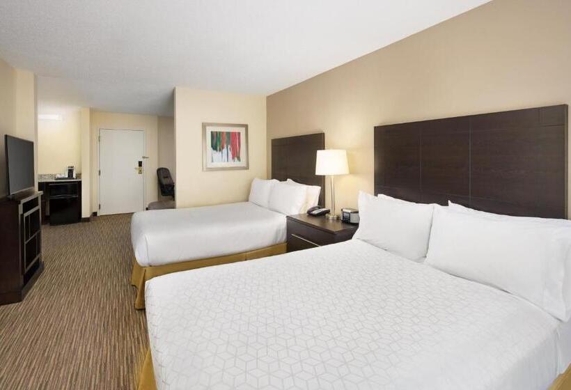 带大床的套房, Holiday Inn Express & Suites Alpharetta, An Ihg