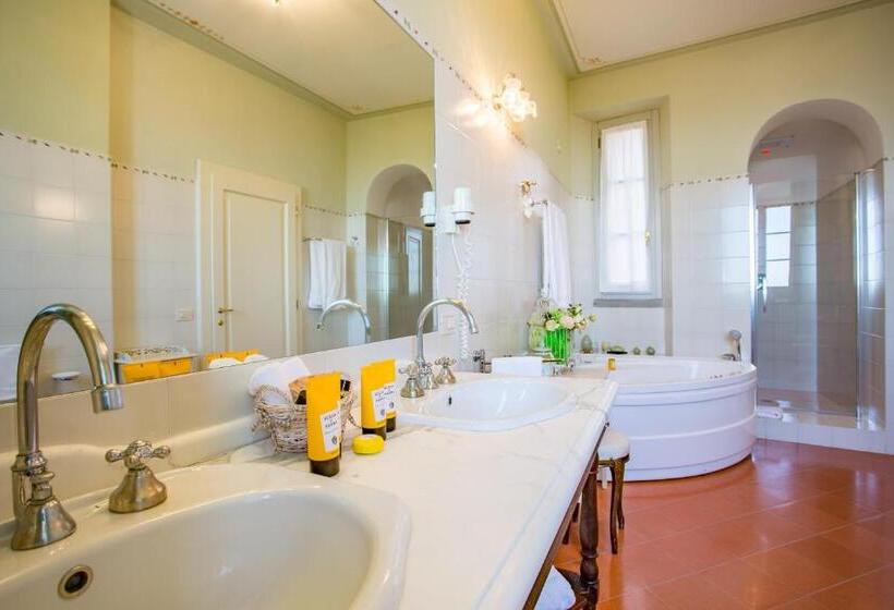 سوئیت با تخت بزرگ, Villa Marsili