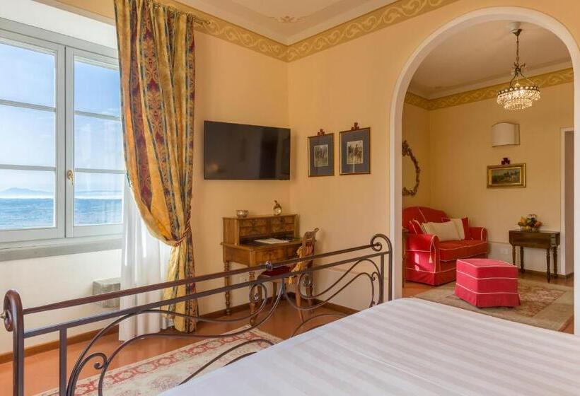 سوئیت با تخت بزرگ, Villa Marsili