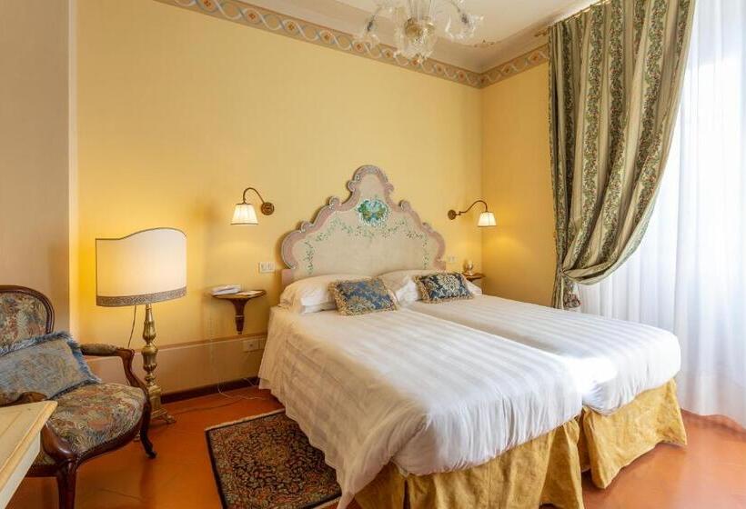 اتاق استاندارد با تخت بزرگ, Villa Marsili