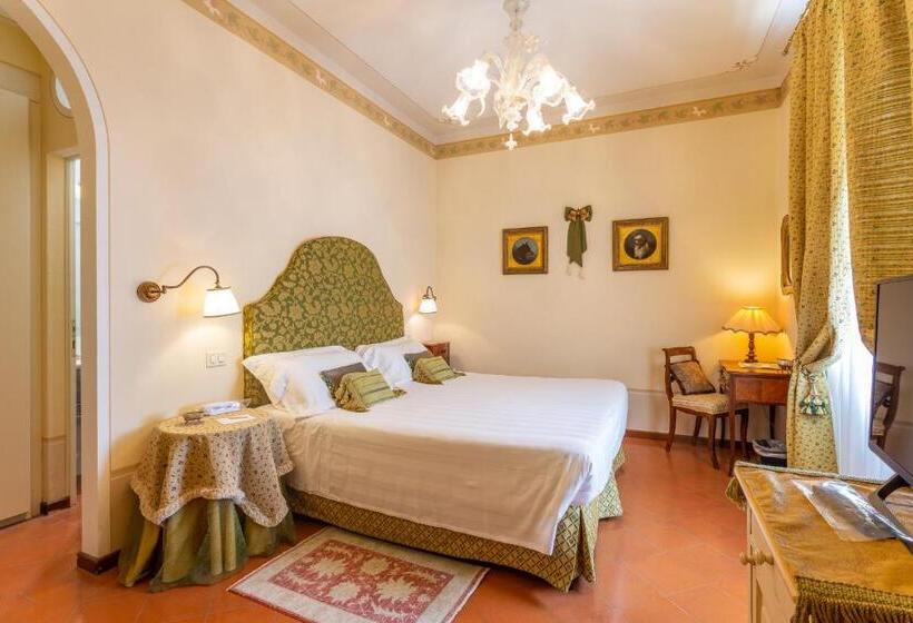 اتاق سوپریور با تخت بزرگ, Villa Marsili