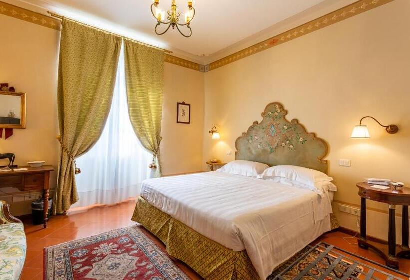 اتاق سوپریور با تخت بزرگ, Villa Marsili
