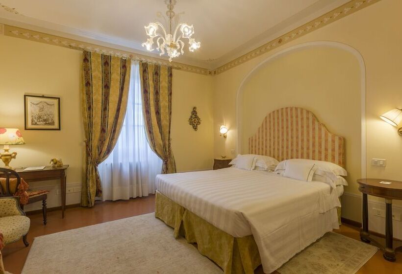 اتاق سوپریور با تخت بزرگ, Villa Marsili