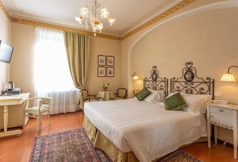 اتاق سوپریور با تخت بزرگ, Villa Marsili