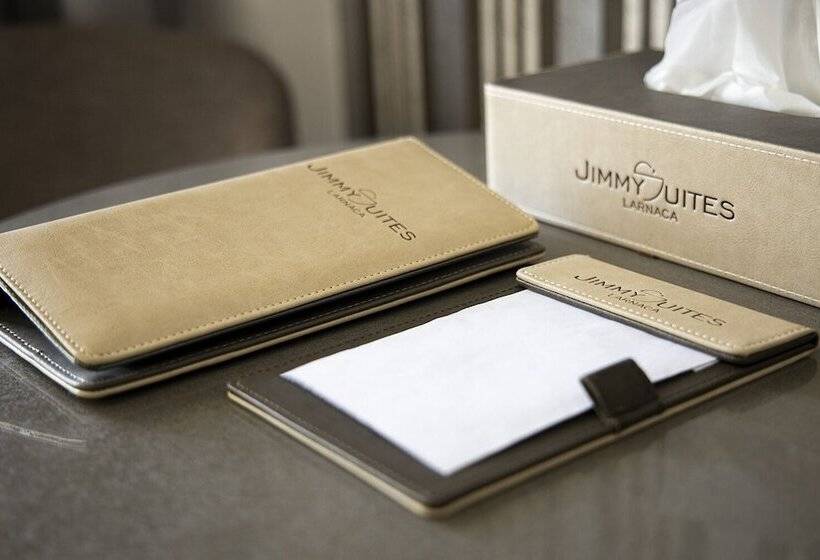 اتاق سوپریور با چشم‌انداز شهر, Jimmy's Suites