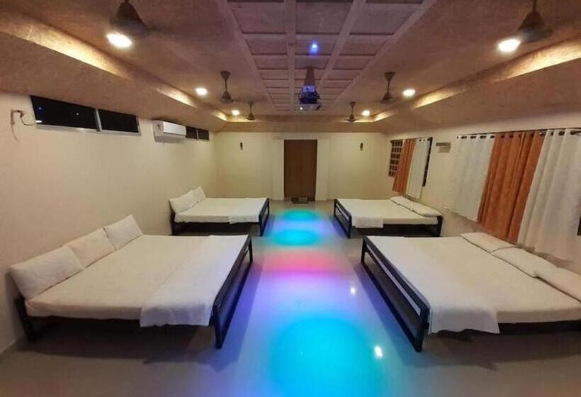 Номер Стандарт, Room In Lodge   Royal Cottage, Anaimalai Room