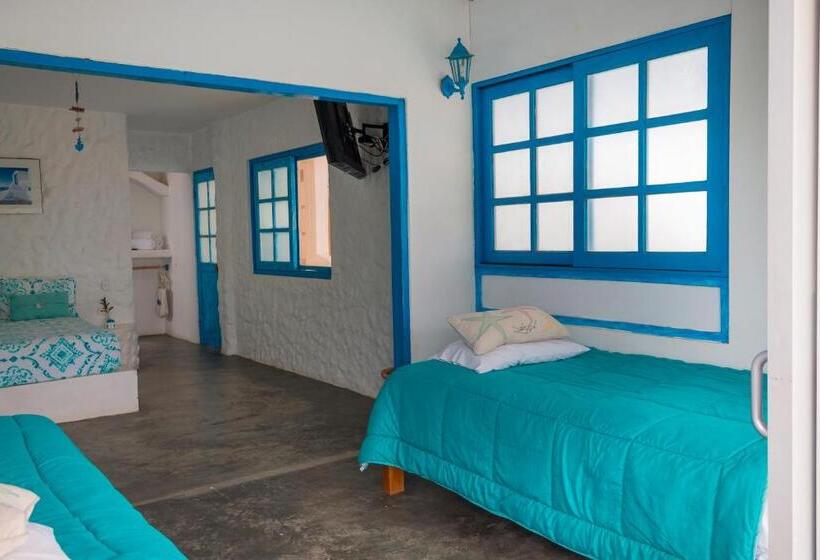 اتاق استاندارد چهار تخته با چشم‌انداز دریا, Villa Aqua Boutique Vichayito