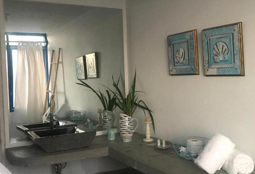 سوئیت با تخت بزرگ, Villa Aqua Boutique Vichayito