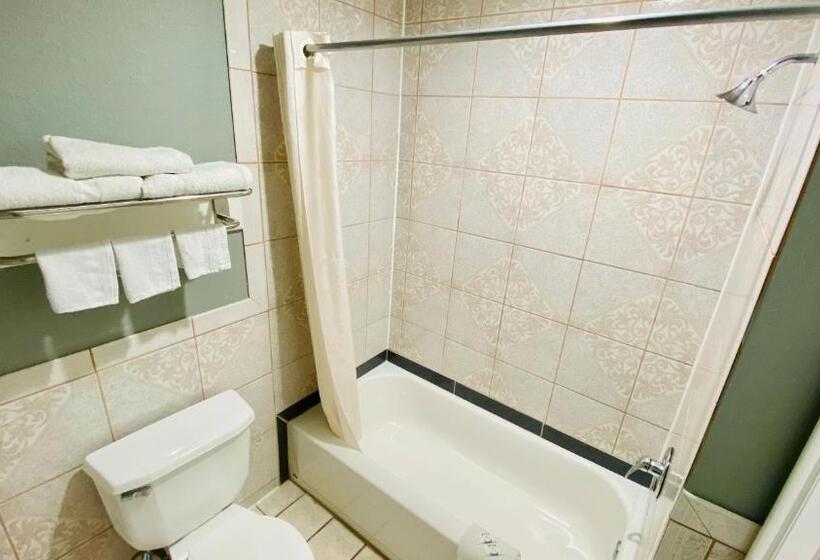 חדר סטנדרט עם מיטת קינג, Home Place Inn And Suites Hobby