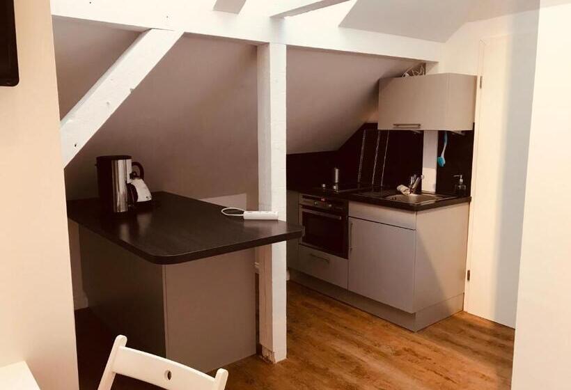 Апартаменты 1 Спальня с Балконом, Villa 32 Kröpelin
