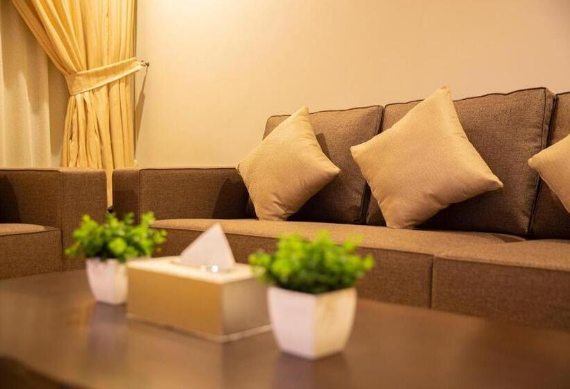 Апартаменты 3 Спальни, Mabet Al Tahlia Hotel Apartments