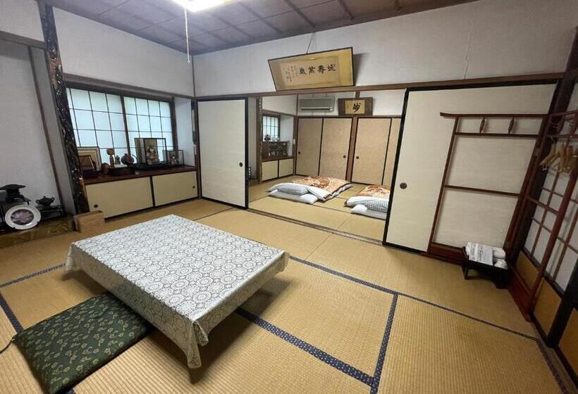 Апартаменты 2 Спальни, Temple Lodging Shukubo Kakurinbo