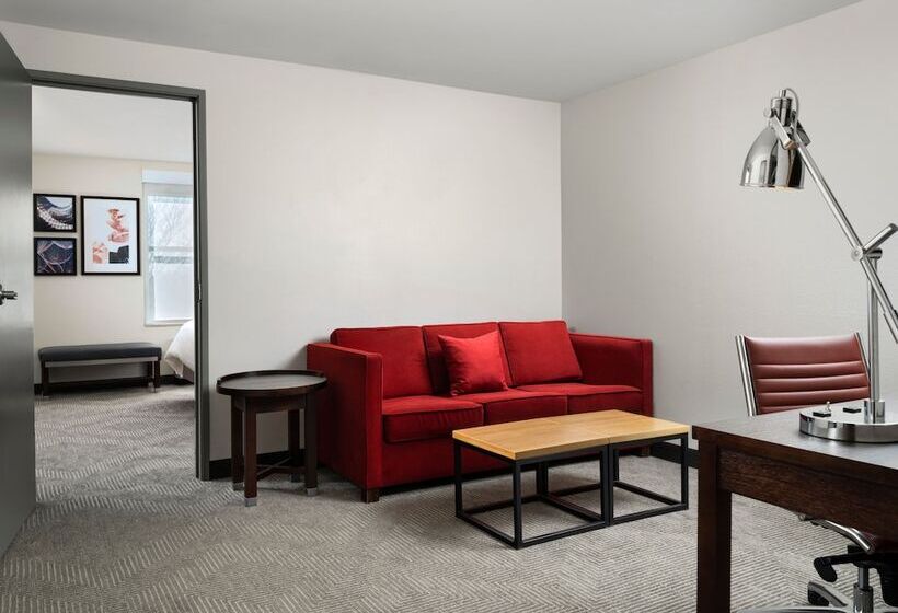 Люкс, Holiday Inn   Cincinnati   Liberty Way, An Ihg
