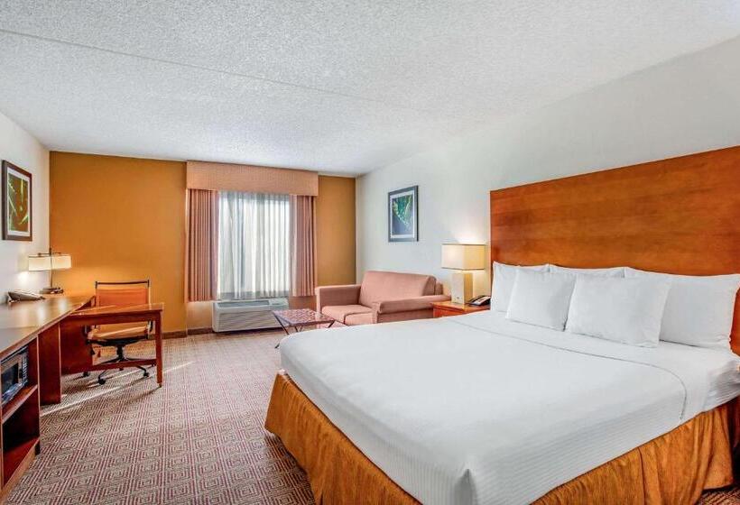اتاق اجرایی با تخت بزرگ, La Quinta By Wyndham Danbury
