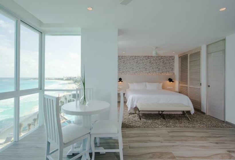 סוויטת ג'וניור פרמים נוף לים, Oleo Cancun Playa All Inclusive Resort