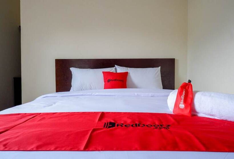 Номер Стандарт, Reddoorz Near Stadion 45 Karanganyar