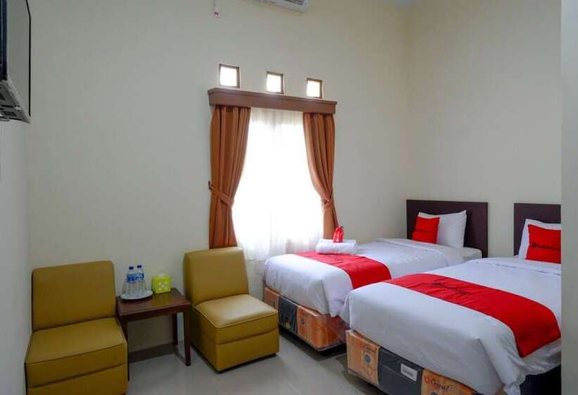 Номер Стандарт, Reddoorz Near Stadion 45 Karanganyar