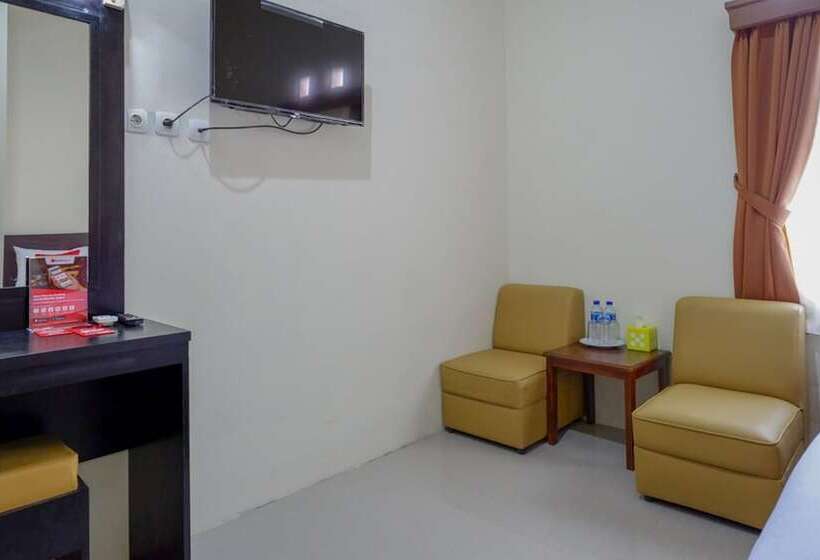 Номер Стандарт, Reddoorz Near Stadion 45 Karanganyar