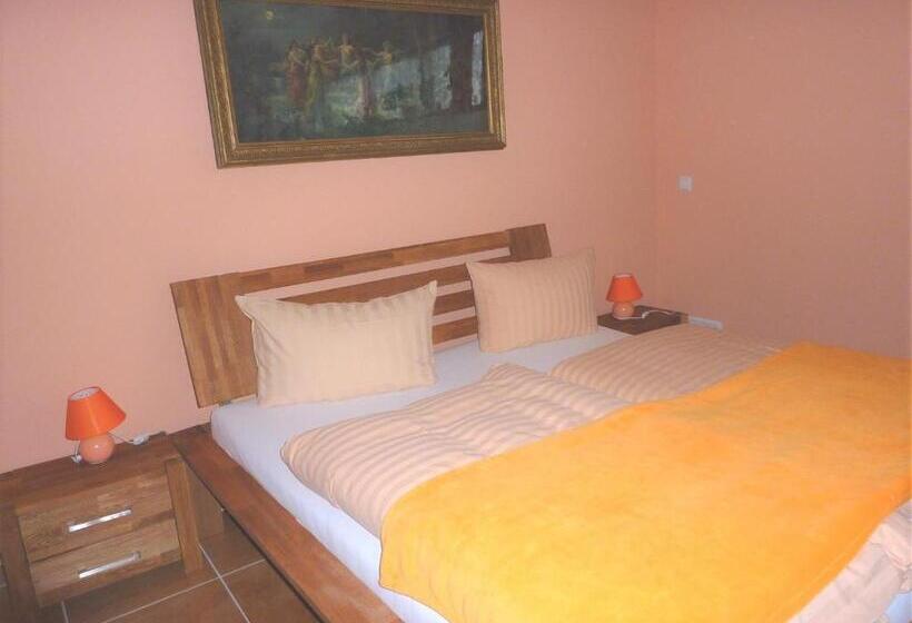 Семейный Номер, Pension Zum Reiterhof