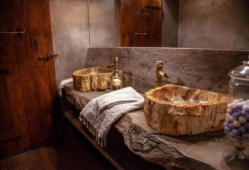 Люкс Повышенной Комфортности, Villa & Spasuitebo Roma