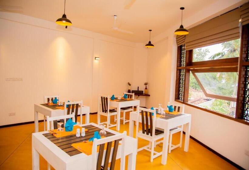 공동 객실, Hiriketiya Beach Hostels