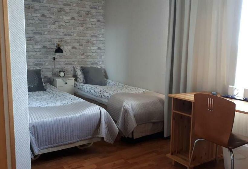 Номер Стандарт, Majoitus Hermanni
