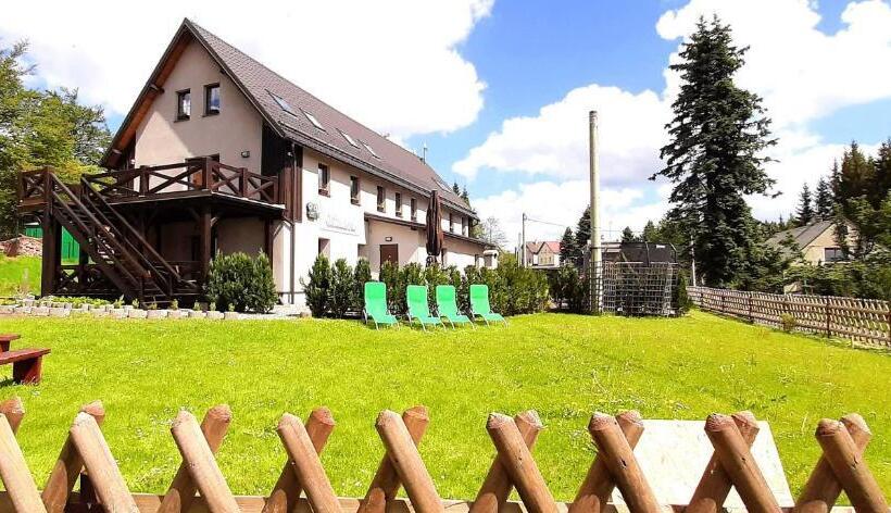 Номер Стандарт Вид на Горы, Penzion Studánka, Klíny
