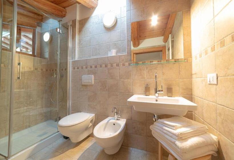 클래식 4인 룸, Limarò B&b