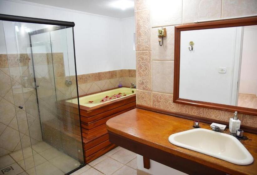스위트 킹사이즈 침대, Pousada Paraiso Do Alto