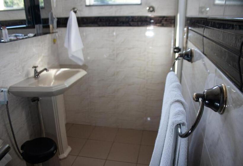 Апартаменты 3 Спальни, Apart Hotel água Limpa