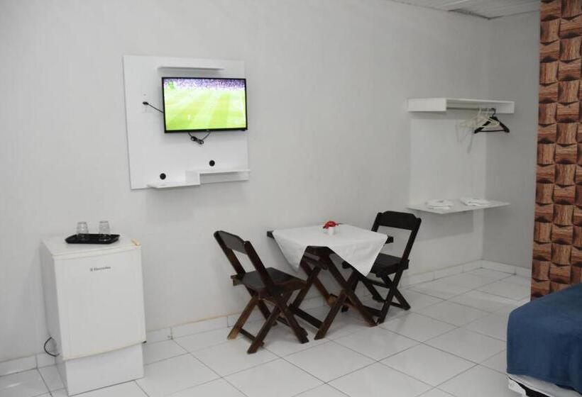 اتاق لوکس, Pousada E Posto Amigão