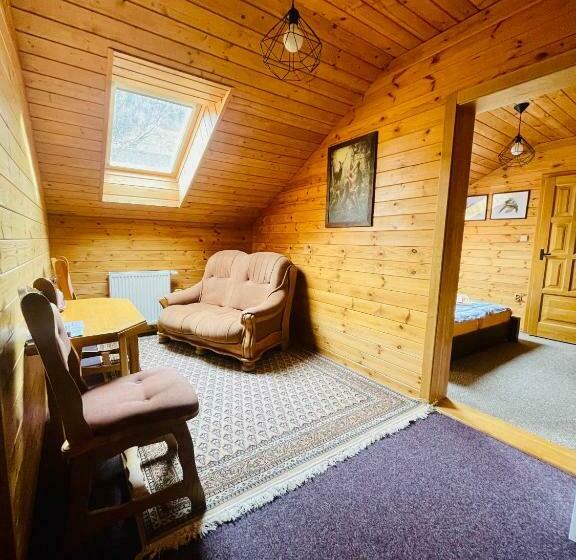 Quarto Estandar, Pension Grizzly
